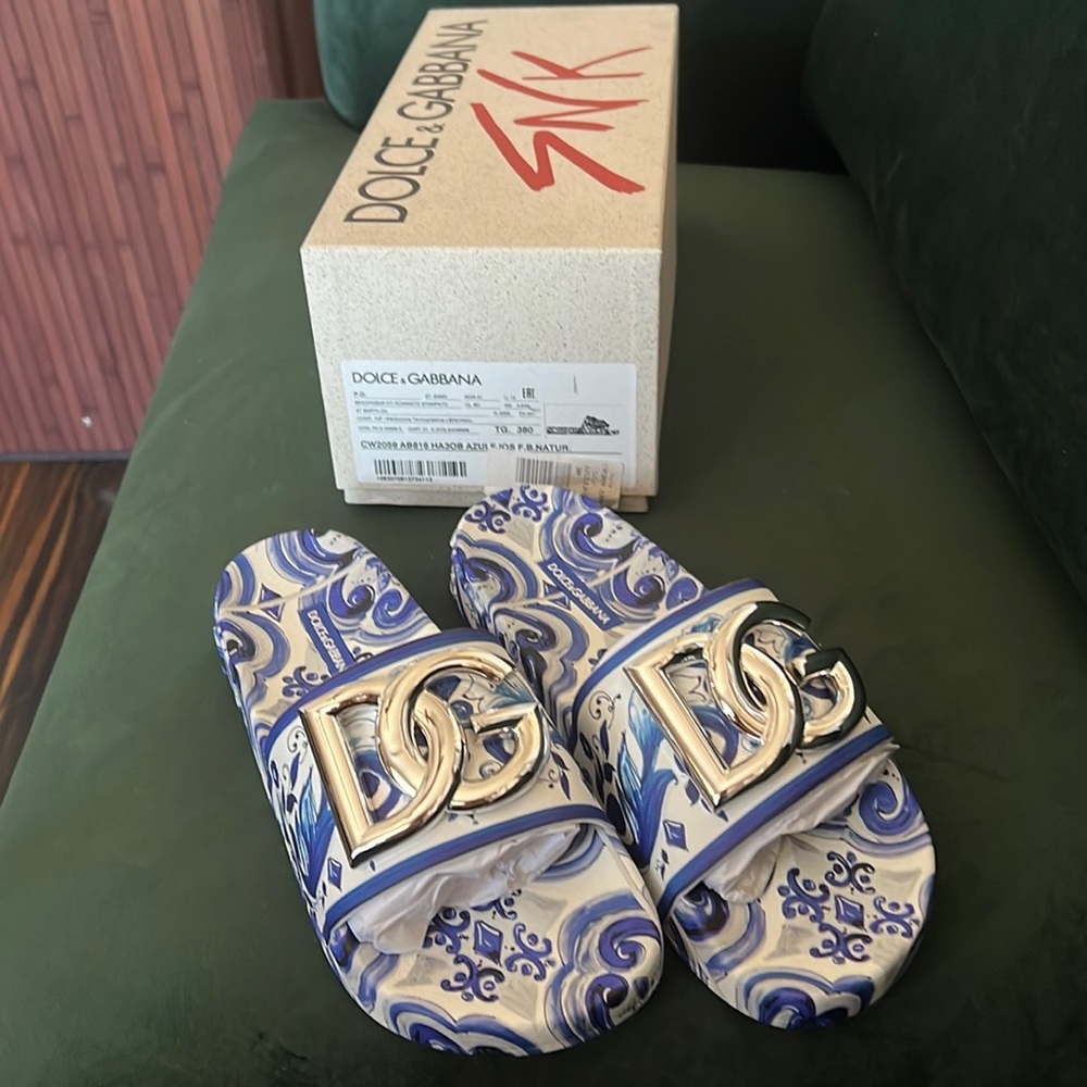 Dolce & Gabbana Calf slides in majolica-design rubberized calfskin size 38